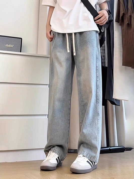 Light blue straight-cut jeans